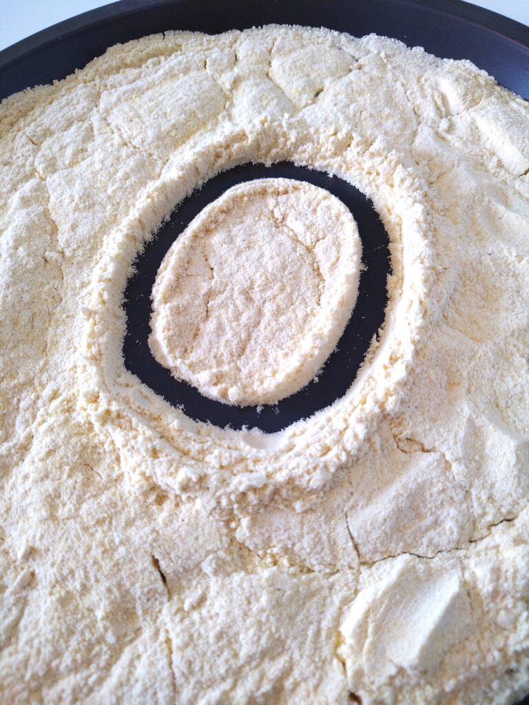 Litera L z mąki kukurydzianej